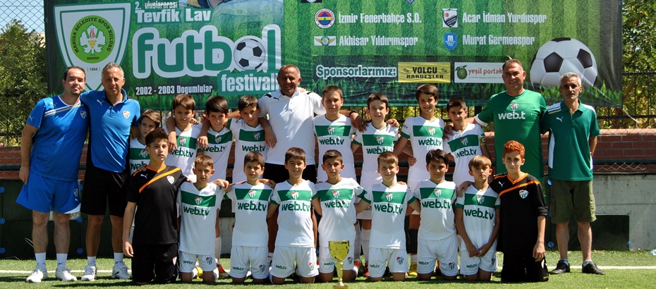 U11 Tevfik Lav Turnuvası Şampiyonu Bursaspor