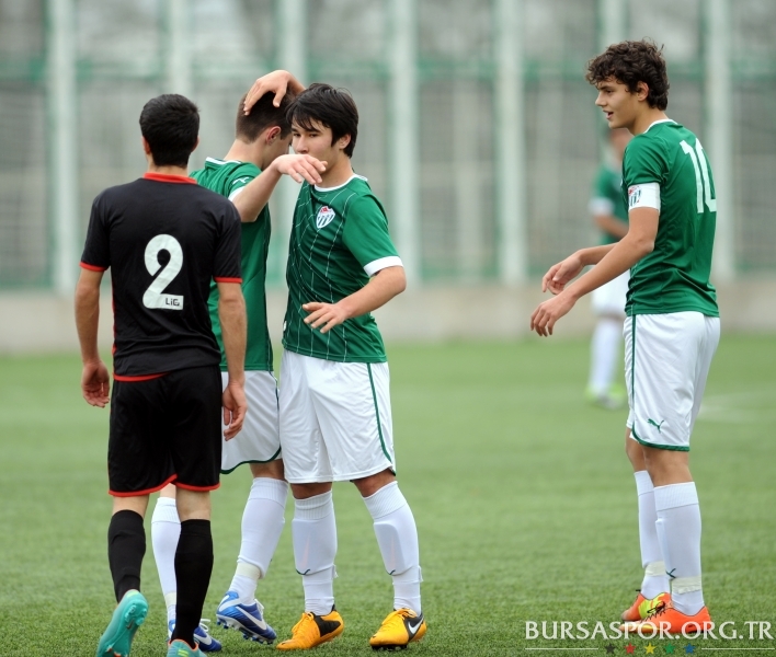 U16 Elit Ligi: Bursaspor 4-0 Eskişehirspor