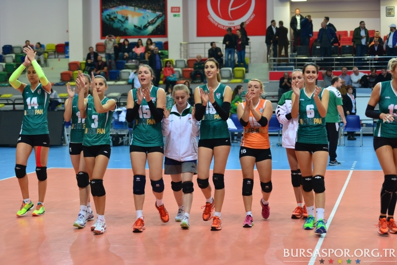 Voleybol 3.Lig: Bursaspor 3-0 Gençlerbirliği