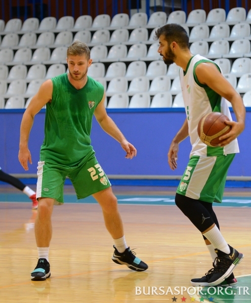 Bursaspor Basketbol Hazırlıklarını Sürdürüyor